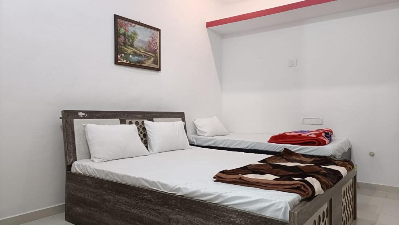 Mahadev Premium Homestay Garudeshwar Exterior photo